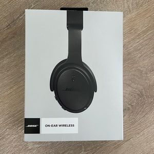 BOSE On-Ear Wireless Headphones
